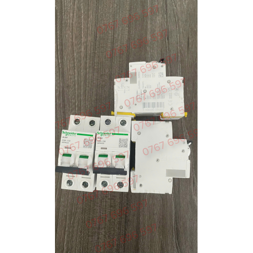 CẦU DAO TỰ ĐỘNG SCHNEIDER ACTI9 iC60L 2P 32A - A9F94232