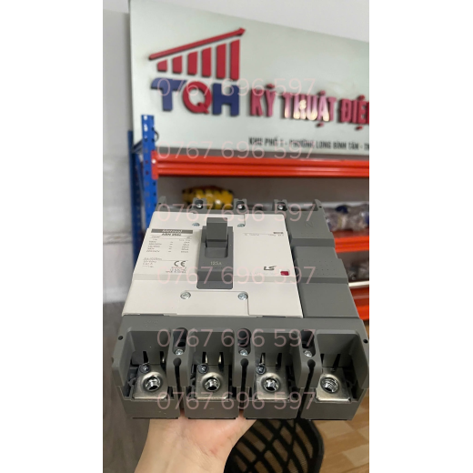 Cầu dao điện ABN204c 4P 125A
